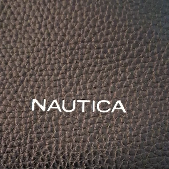 Nautica Sleek Black Crossbody Bag - Picture 2 of 6